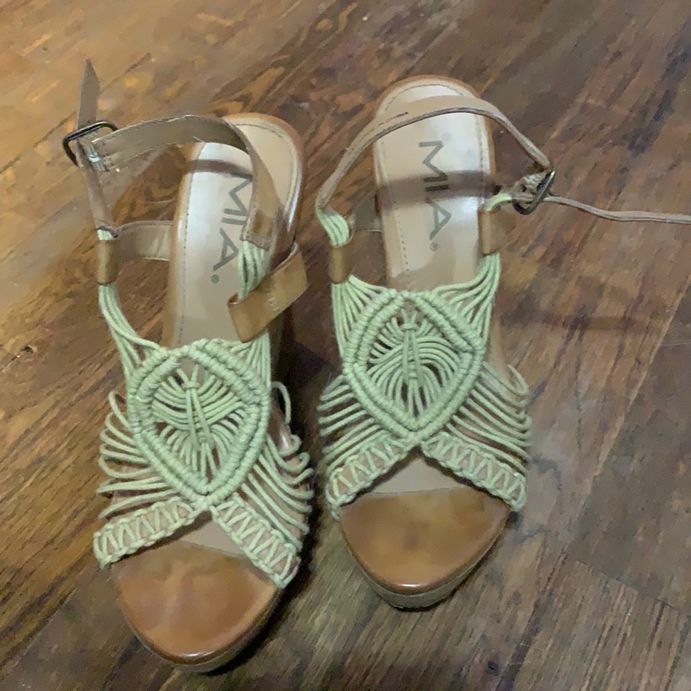Mia heels
